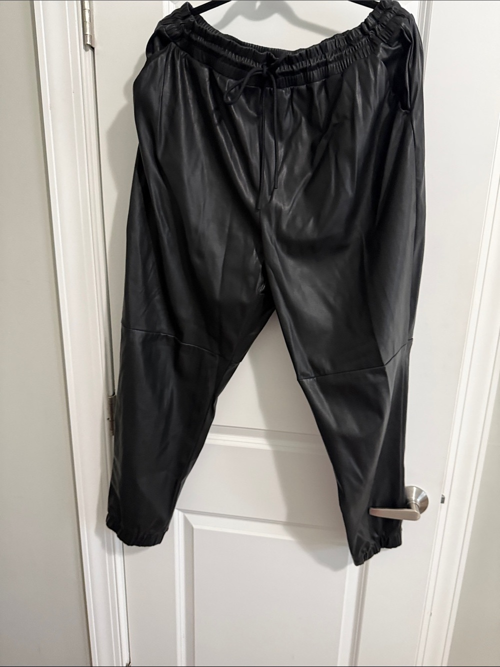 STYLUS Women's Black Faux Leather Jogger Pants